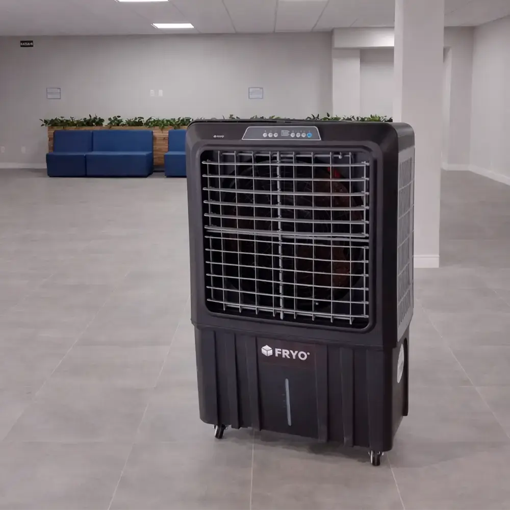 Climatizador Fryo para resfriar e umidificar ambientes internos de forma eficiente.